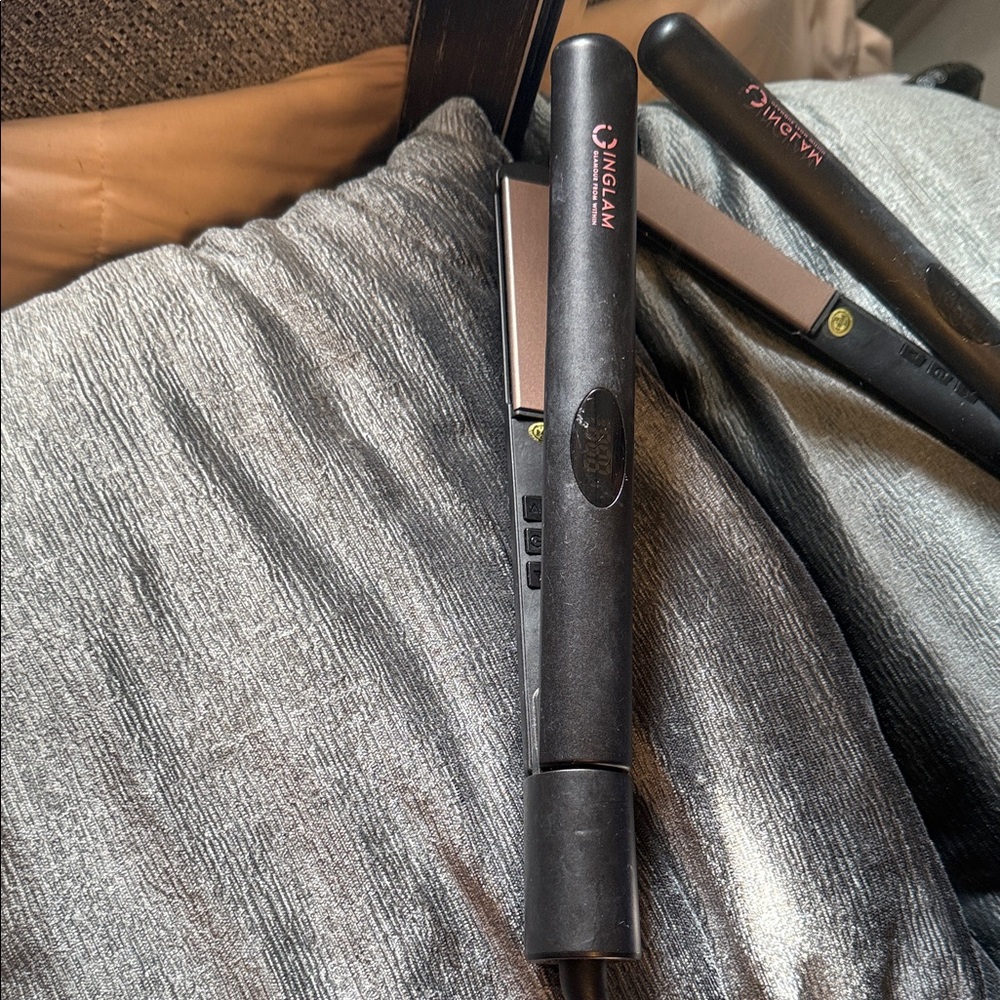 Unilux Black Hair Styling Tool